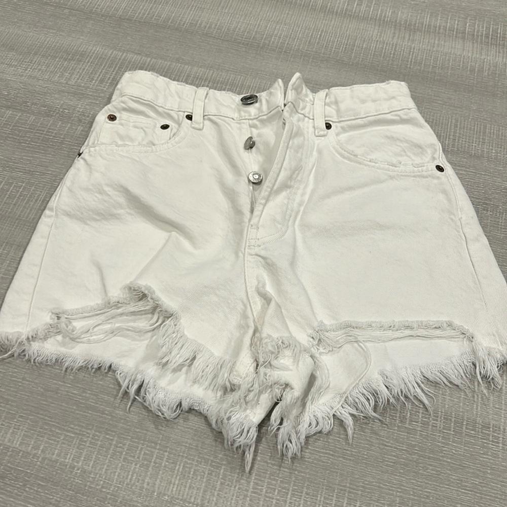 Zara white Jean shorts. Size 2. Great condition. High rise